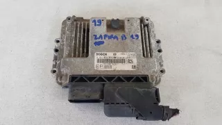 55205622 0281014024 Блок управления двигателем Opel Zafira B Арт e8384420, вид 1