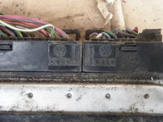 036906032 Блок управления двигателем Volkswagen Golf 4 Арт e8403341, вид 4