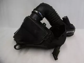 13718512599-02 Корпус воздушного фильтра BMW 3 E90/E91/E92/E93 Арт e8426763, вид 3