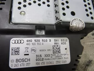 4H0920910D Щиток приборов (приборная панель) Audi A8 D4 (S8) Арт e8435290, вид 3