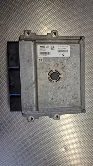 237102928R Блок управления двигателем Renault Clio 4 Арт e8490262, вид 2