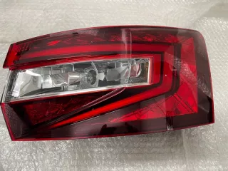 3V9945208 Фонарь задний правый Skoda Superb 3 Арт e8506988, вид 2