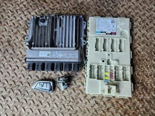 9894915 8715807 0261S21763 Блок управления двигателем BMW 5 G30/G31 Арт e8510275, вид 1