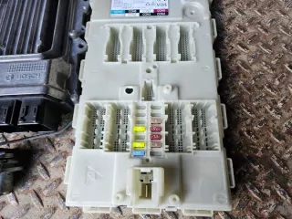 9894915 8715807 0261S21763 Блок управления двигателем BMW 5 G30/G31 Арт e8510275, вид 4