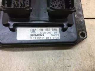 90582539 Блок управления двигателем Opel Zafira A Арт e8511587, вид 3