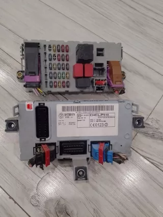 51735171 51735172NPL 46520600CPL Блок предохранителей Fiat Punto 2 Арт e8611754, вид 1