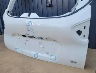 901523137R Крышка багажника (дверь 3-5) Renault Captur Арт e8621386, вид 2