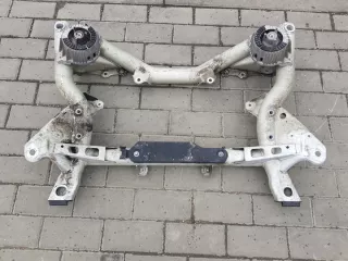 218628012 Балка подвески передняя (подрамник) Mercedes CLS C218 Арт e8721992, вид 3