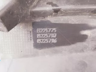 13225775 13225792 Решетка радиатора Opel Astra H Арт e8775852, вид 5