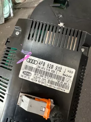 4F0920932J Щиток приборов (приборная панель) Audi A6 C6 (S6,RS6) Арт e8799445, вид 2