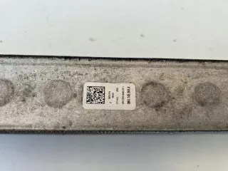8W0145804 Радиатор (основной) Audi A4 B9 Арт e8802882, вид 3
