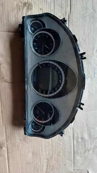 A2129001810 Щиток приборов (приборная панель) Mercedes E C207 Арт e8838910, вид 1