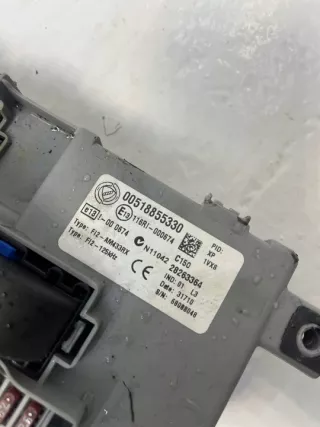 518855330 Блок предохранителей Fiat Doblo 2 Арт e8943083, вид 2