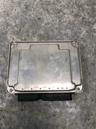 8E0907401M Блок управления двигателем Audi A4 B6 Арт e9031233, вид 4