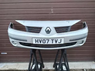 2005-2007 Бампер передний Renault Laguna 2 Арт e9042599, вид 1