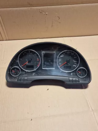 8E0920931P Щиток приборов (приборная панель) Audi A4 B7 Арт e9044566, вид 1