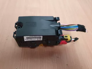 9806192580 Блок предохранителей Citroen C4 2 Арт e9096717, вид 3
