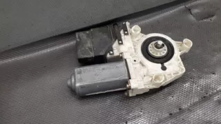 1C0959811A Моторчик стеклоподъемника Volkswagen Golf 4 Арт e9109427, вид 6