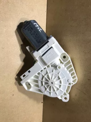 8T0959801B P110 Моторчик стеклоподъемника Audi A5 (S5,RS5) 1 Арт e9124833, вид 1