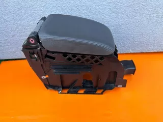 1K5864251C Подлокотник Volkswagen Golf 6 Арт e9164888, вид 1