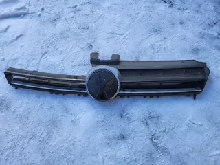 5G0853655E Решетка радиатора Volkswagen Golf 7 Арт e9177181, вид 1