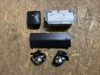 6H52-043B13-ACW 6G9N-042A94-DE 6H52-F042A00-AD 6G9N-61294-BGW 6G9N-61295-CGW Подушка безопасности Land Rover Freelander 2 Арт e9217115, вид 1