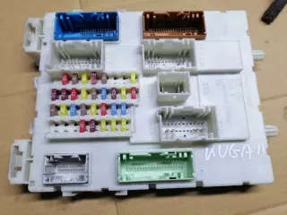 DV6T-14A073-FK Блок предохранителей Ford Kuga 2 Арт e9220530, вид 2