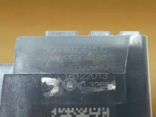 5Q0937615C 2014- Блок предохранителей Volkswagen Golf 7 Арт e9221932, вид 3