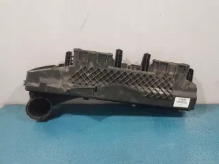 13713428485 Корпус воздушного фильтра BMW X3 E83 Арт e9273271, вид 4