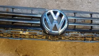 1T0853651BQ Решетка радиатора Volkswagen Touran 1 Арт e9281576, вид 3