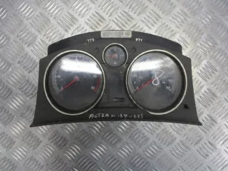 13267561 Щиток приборов (приборная панель) Opel Astra H Арт e9297958, вид 1