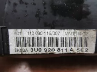 3U0920811A Щиток приборов (приборная панель) Skoda Superb 1 Арт e9310484, вид 3