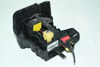 9806192580 Блок предохранителей Peugeot 308 2 Арт e9313392, вид 1