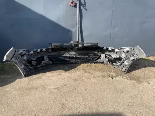 620220055R Бампер передний Renault Megane 3 Арт e9326452, вид 4