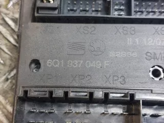 03G906013 6Q0959433E 6Q1937049F 4B0905851Q 6Q0920825H Блок управления двигателем Volkswagen Polo 4 Арт e9326983, вид 4