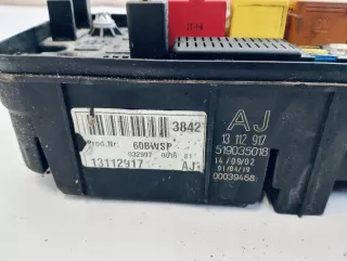 13112917 Блок предохранителей Opel Astra H Арт e9332807, вид 3