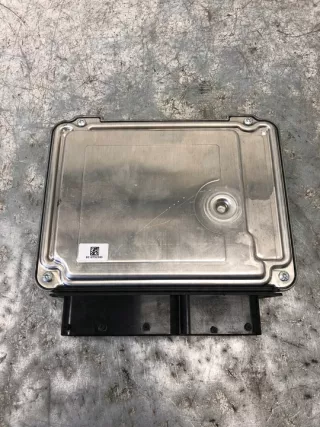 03L906018JJ Блок управления двигателем Audi A4 B8 Арт e9358403, вид 3