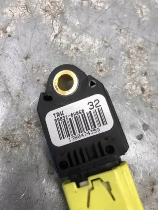 89831-0W060 Датчик удара Toyota Auris 1 Арт e9374058, вид 4
