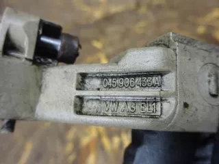 045906433A Датчик коленвала Audi A3 8P Арт e9401987, вид 3