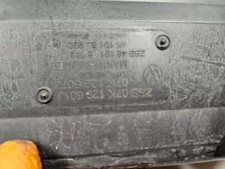 07k129601j 1k0129618ad Корпус воздушного фильтра Volkswagen Passat B7 Арт e9411827, вид 9