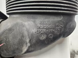 07k129601j 1k0129618ad Корпус воздушного фильтра Volkswagen Passat B7 Арт e9411827, вид 10