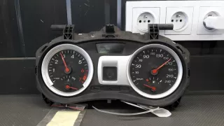 2RPF-10A855-AE Щиток приборов (приборная панель) Renault Clio 3 Арт e9429768, вид 1