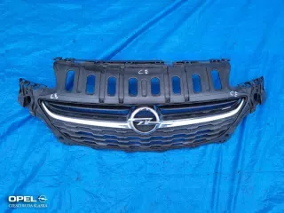 39003576 Решетка радиатора Opel Corsa E Арт e9466206, вид 1