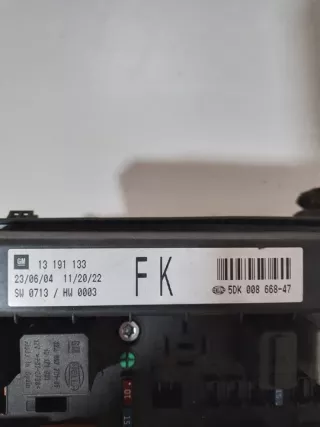 13191133 ALL09 Блок предохранителей Opel Astra H Арт e9483381, вид 2