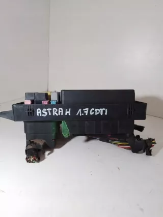 13191133 ALL09 Блок предохранителей Opel Astra H Арт e9483381, вид 4