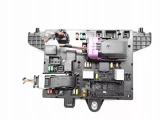 20957185 1110097AC 365927271 Блок предохранителей Opel Zafira C Арт e9507419, вид 2