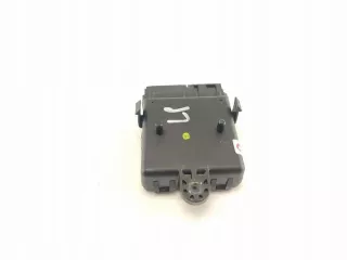 13523756 421313526 Блок предохранителей Opel Astra K Арт e9524637, вид 3