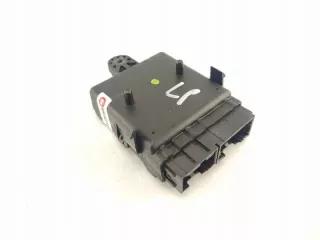 13523756 421313526 Блок предохранителей Opel Astra K Арт e9524637, вид 4