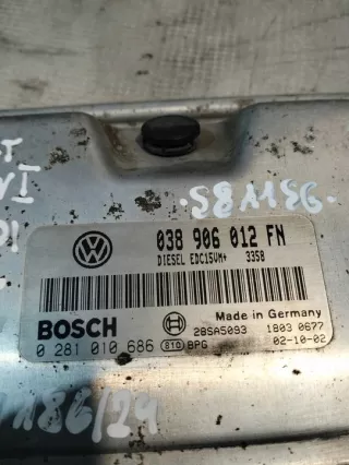 038906012FN 0281010686 Блок управления двигателем Seat Leon 1 Арт e9531203, вид 4