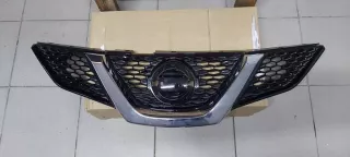 62312-4EA0D 62310-4EA0D Решетка радиатора Nissan Qashqai 2 Арт e9532811, вид 1